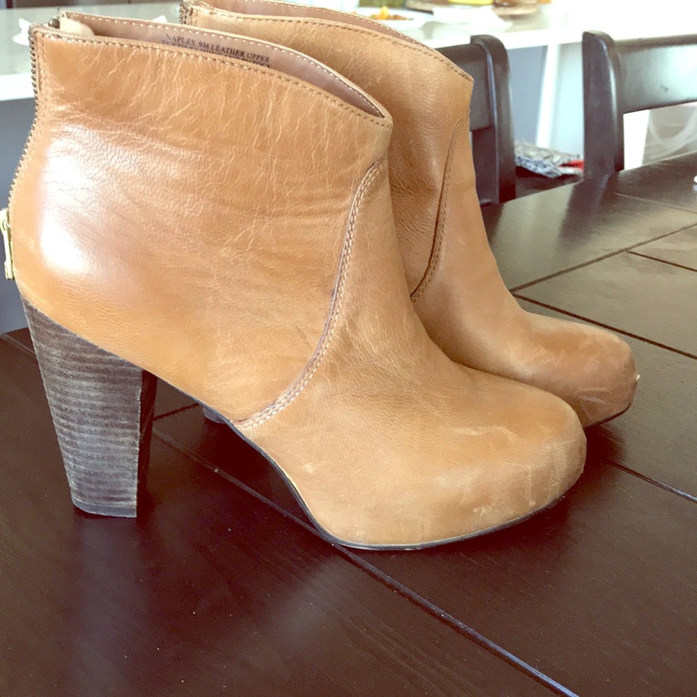 Steve Madden brown leather boots